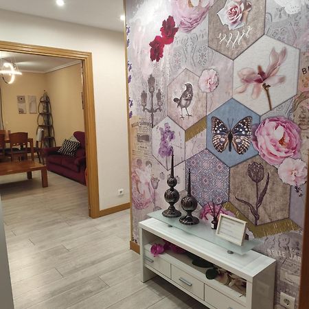 Apartamento De Tres Dormitorios Con Garaje Y Todos Los Servicios Cerca Burgo Dış mekan fotoğraf