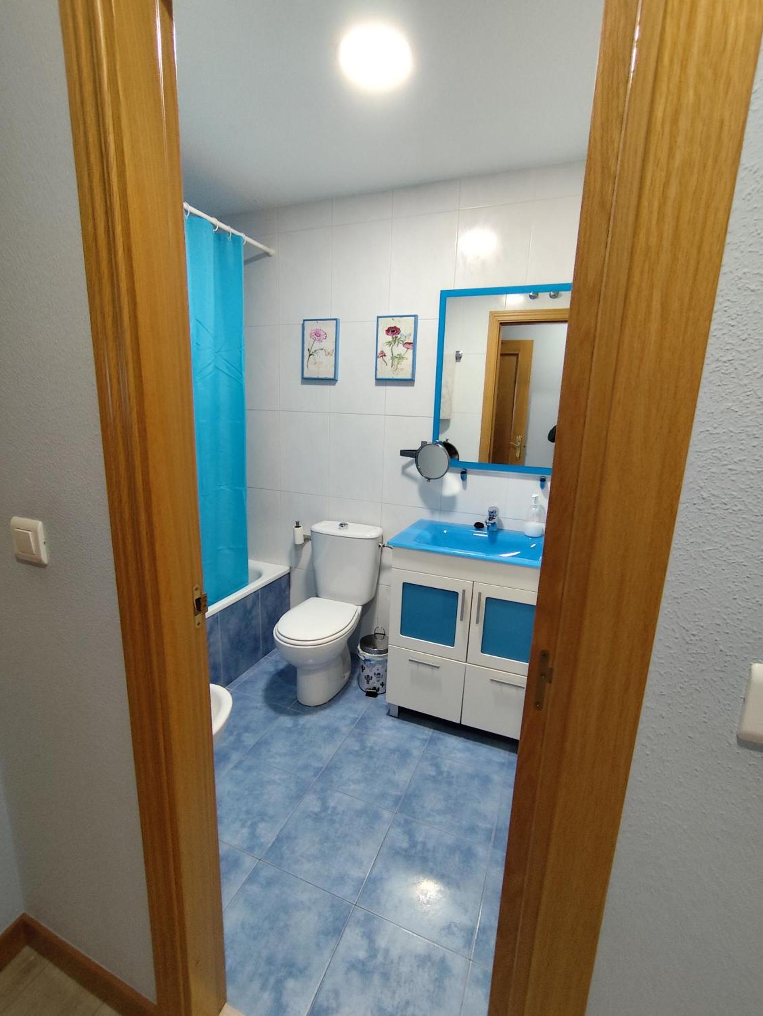 Apartamento De Tres Dormitorios Con Garaje Y Todos Los Servicios Cerca Burgo Dış mekan fotoğraf